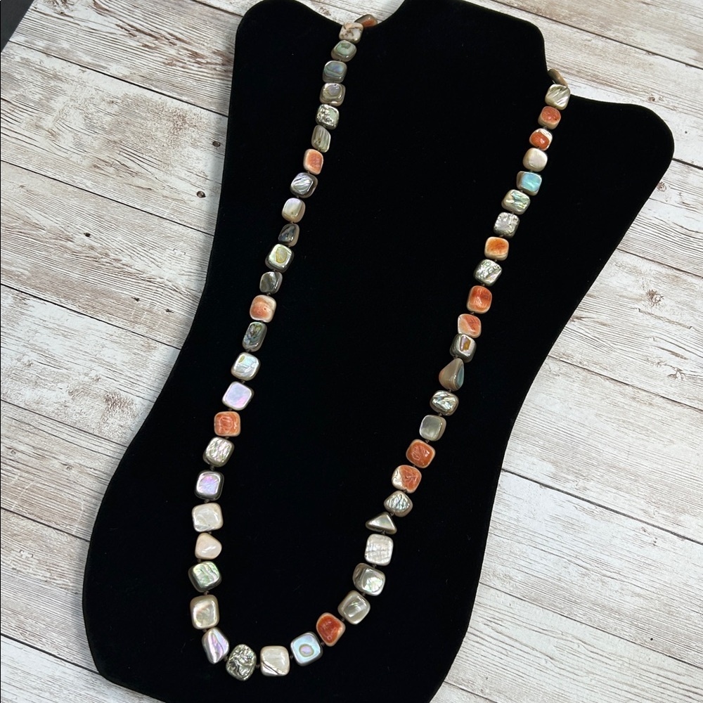 Les Bernard vintage necklace made of chunky, abstract abalone and conch shell